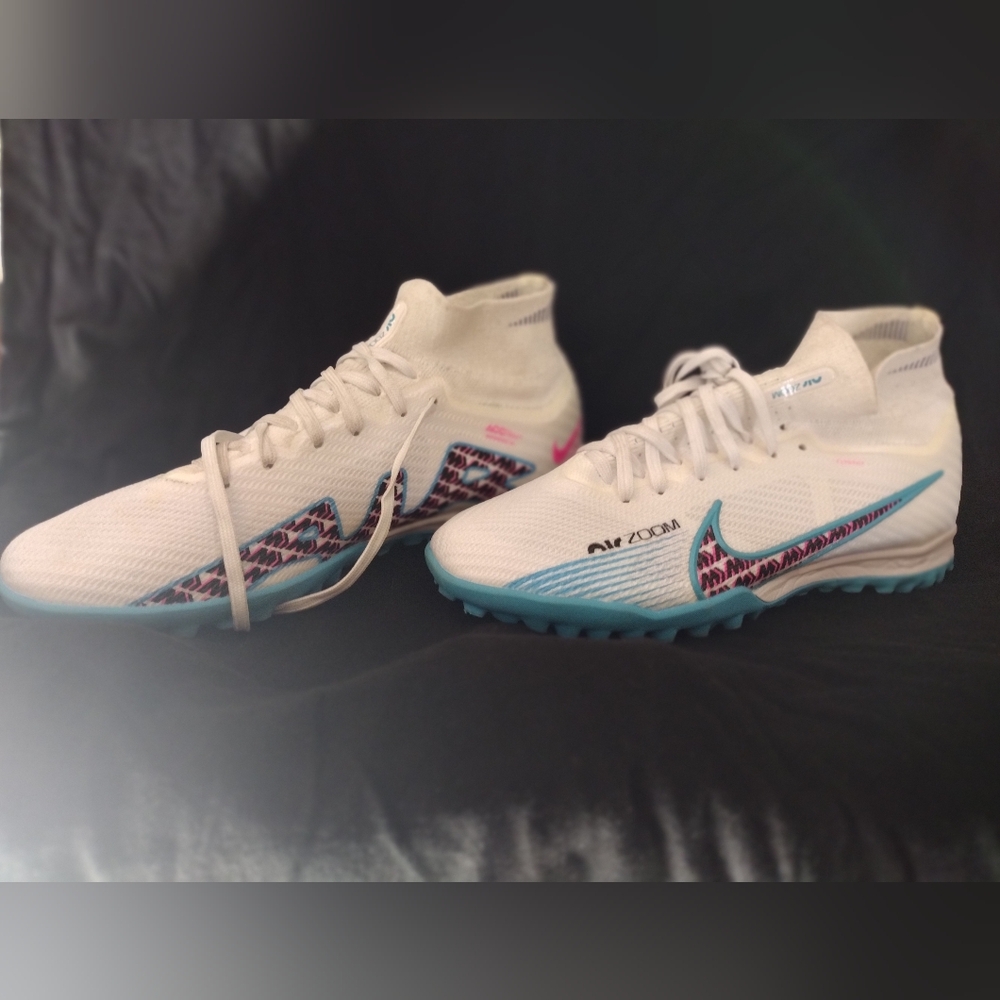 Nike football 🏈 shoes
